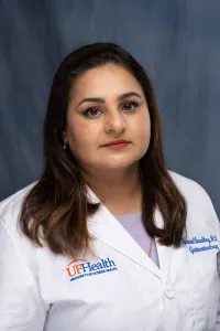 Dr. Naueen Akbar Chaudhry, MD - Gainesville, FL - Internal Medicine