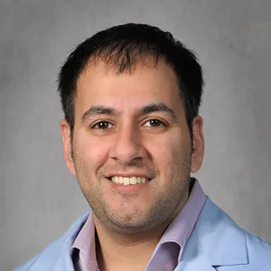 Dr. Fawaz Ahmad, MD - Huntley, IL - Critical Care Medicine, Critical Care Specialist