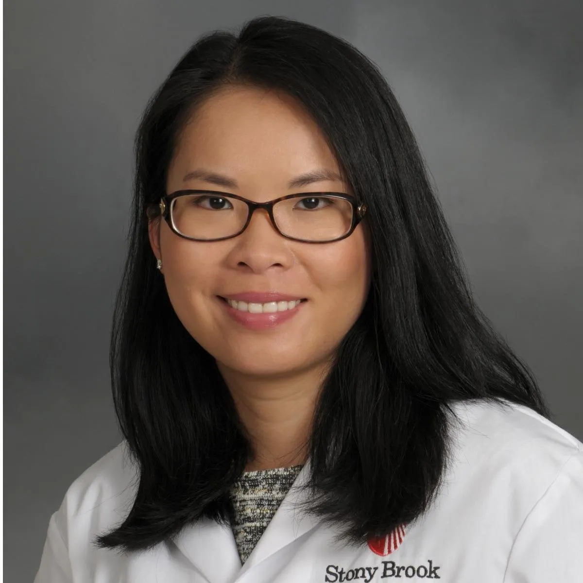 Dr. Xun Lian, MD - Bohemia, NY - Obstetrics & Gynecology