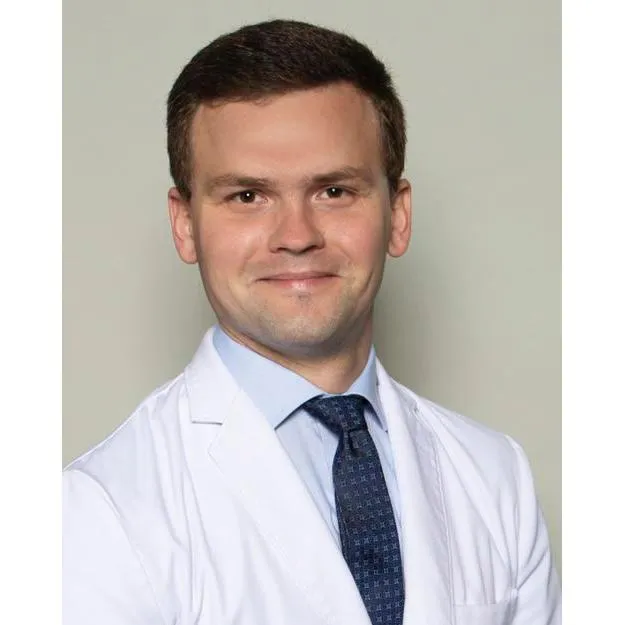 Dr. Uladzislau Valynets, MD - Danbury, CT - Internal Medicine