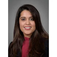 Dr Prachi Dua - Syosset, NY - Ophthalmology, Internal Medicine