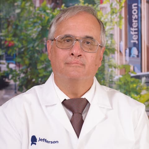 Dr. Frank Donald Caporusso - Philadelphia, PA - Pulmonology, Family Medicine, Internal Medicine