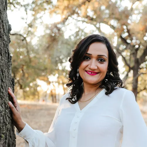 Dr. Bipinjit Kaur, DDS - Tracy, CA - Prosthodontics, Dentistry