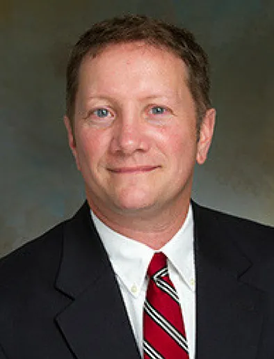 Dr. Nicholas Neal Holmes, MD - Hudson, WI - Orthopedic Surgery, Sports Medicine, Family Medicine