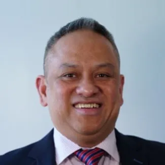 Roland V Dela Serna - Melville, NY - Physical Therapy