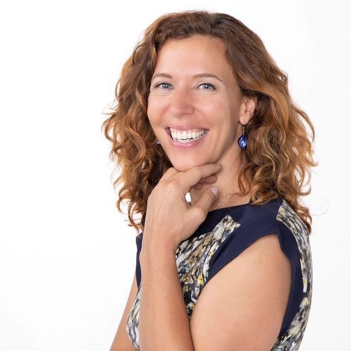 Dr. Isabelle Amigues, MD - Denver, CO - Rheumatology