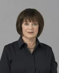 Michele A Reynolds, DDS, MS - Chaska, MN - Endodontics