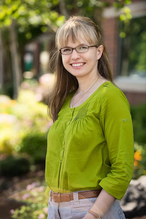 Dr. Nina Upham, MD - Vancouver, WA - Sports Medicine, Sport Medicine Specialist