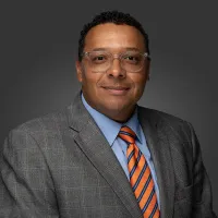Dr. Eric Fynn-Thompson, MD - Quincy, IL - Surgery, Orthopedic Surgery, Plastic Surgery