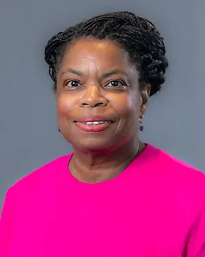 Dr. Linda Williams, MD - Oak Brook, IL - Family Medicine, Occupational Medicine Spec