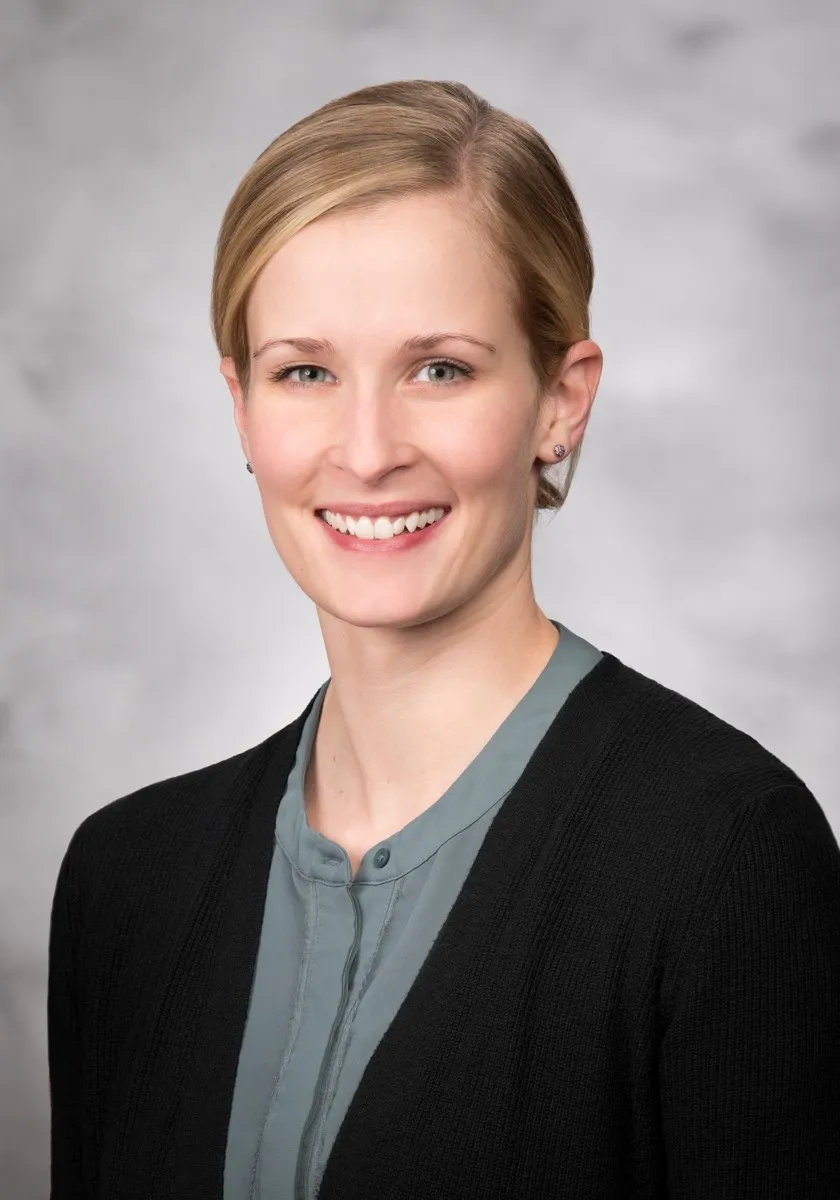 Dr. Elyse Marie Hewitt, DO - Waterford, MI - Internal Medicine