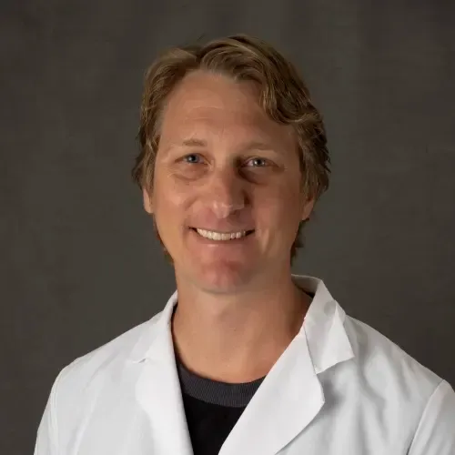 Dr. Erik Zachary Solberg, DDS - APPLE VALLEY, MN - Dentistry