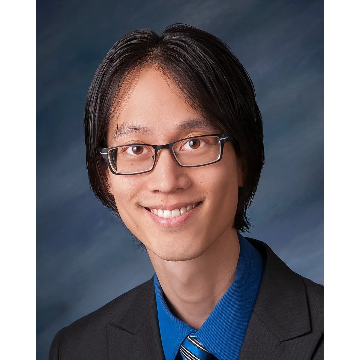 Dr. Mu-Ming Chen, MD