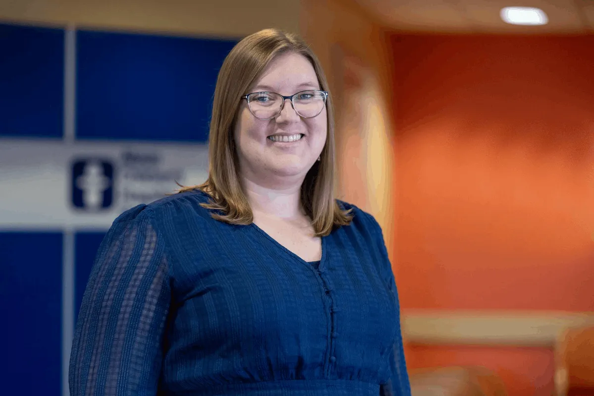 Dr. Lindsey Thompson - Akron, OH - Pediatrics, Internist/pediatrician