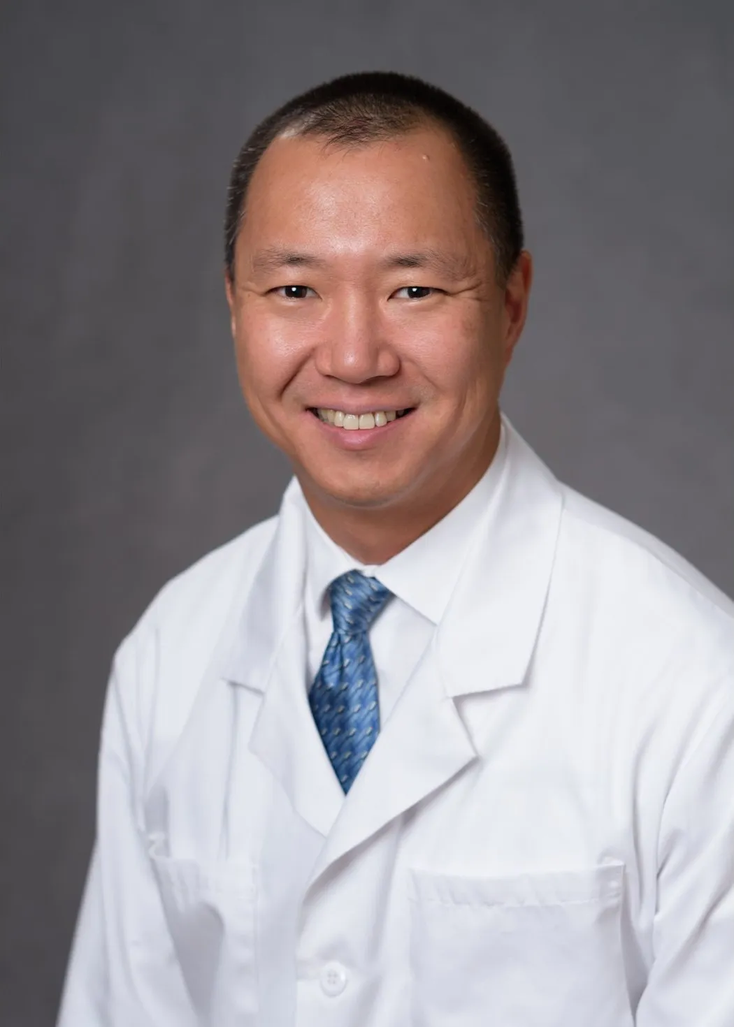 Dr. Davis Bu, MD - Wakefield, MA - Internal Medicine
