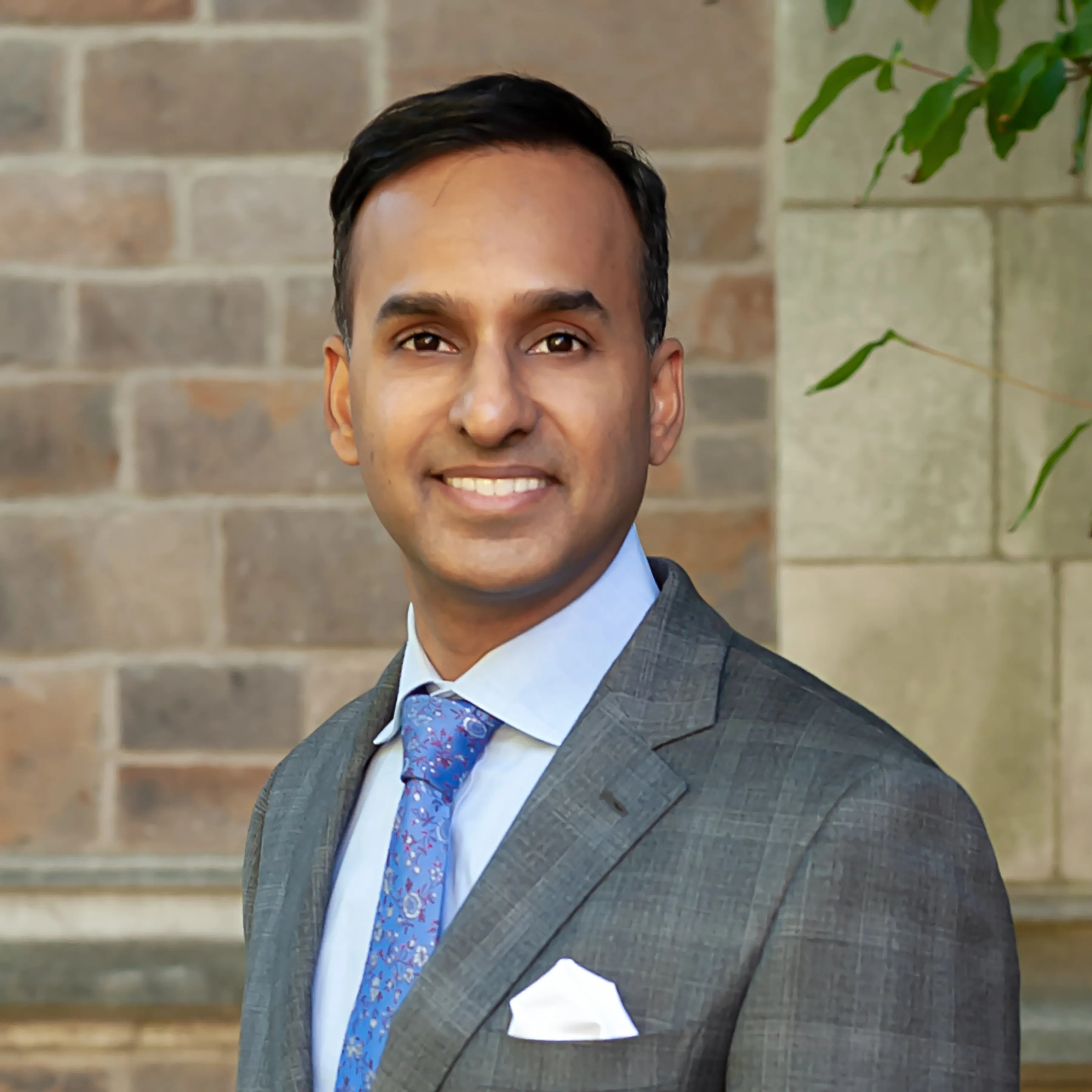 Dr. Pramit Sophat Malhotra, MD - Waterford, MI - Plastic Surgery, Otolaryngology-Head & Neck Surgery, Surgery