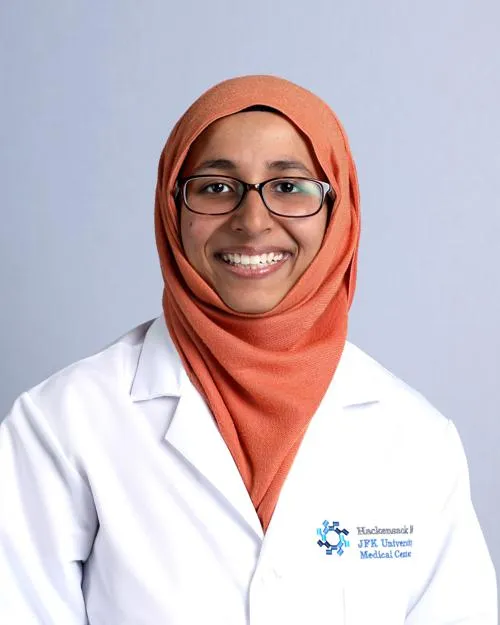 Dr. Sumaiya Iqbal, MD - Piscataway, NJ - Internal Medicine
