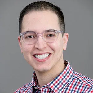 Dr. Alexis Guzman, MD - Mountain View, CA - Adolescent Medicine, Family Medicine, Pediatrics