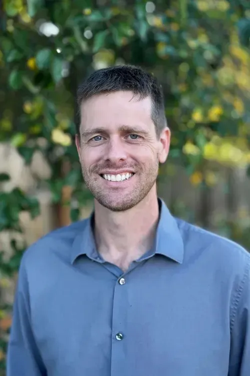 Dr. Daniel Henbest, 	MBBS - Post Falls, ID - Family Medicine