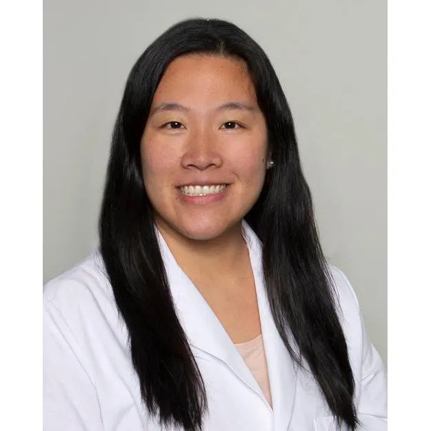 Dr. Lisa Phuong, DO - Norwalk, CT - Oncology, Oncologist