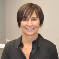 Dr Julie A Saviano, DMD - Natick, MA - Endodontics