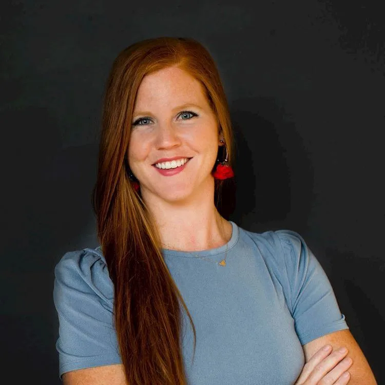Dr. Sarah Smith - Waukee, IA - Family Medicine