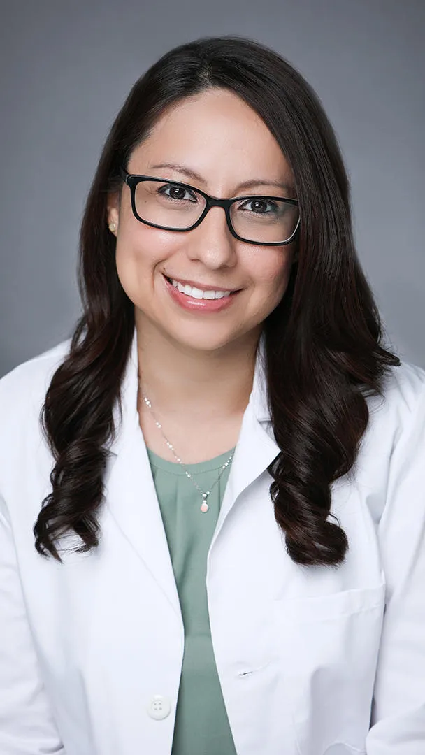 Dr. Amanda Chavez, MD - Sugar Land, TX - Pediatrics, Internist/pediatrician
