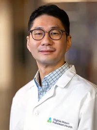 Dr. Taeyong Sim, MD - Burien, WA - Infectious Disease