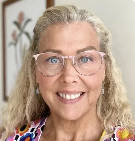Dr. Karen L Larson, MD - Naples, FL - Family Medicine