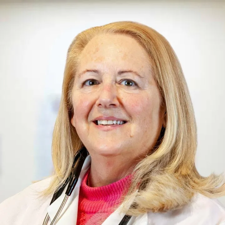 Dr. Leslie Anne Franklin, MD - West Warwick, RI - Internal Medicine