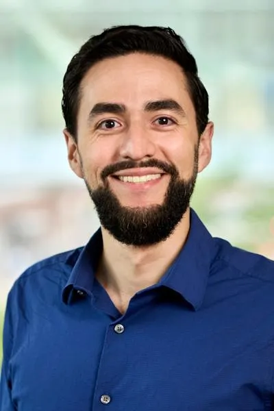 Rodolfo Villarreal-Calderon - Boston, MA - Internal Medicine