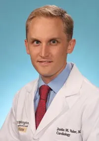 Dr. Justin Marinus Vader, MD