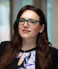 Dr. Ester Ilyayeva, MD - Bronx, NY - Internal Medicine