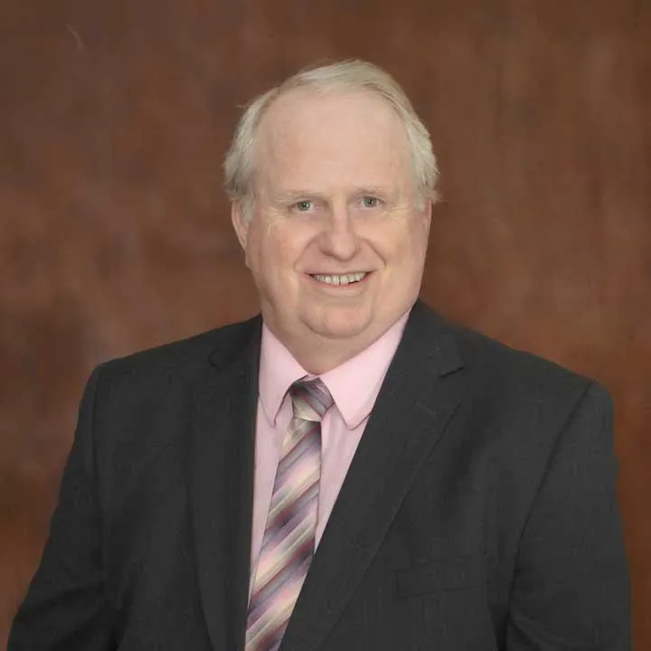 Dr. Malcolm Findlater, MD