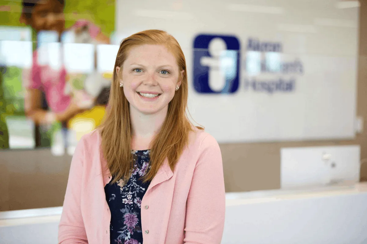 Dr. Megan Hawes - Ravenna, OH - Pediatrics, Internist/pediatrician