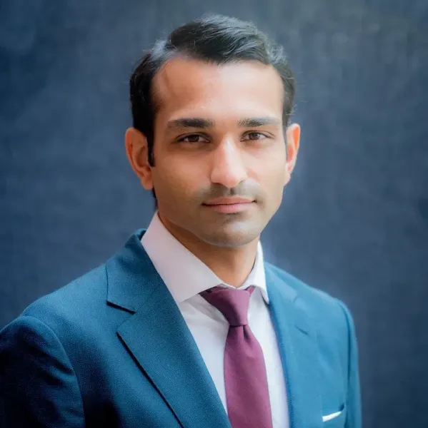 Dr. Krishn Khanna, MD - Andover, MA - Orthopedic Spine Surgery