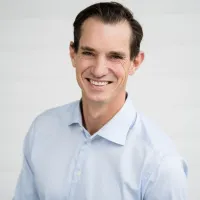 Dr. Andrew Waring, DDS