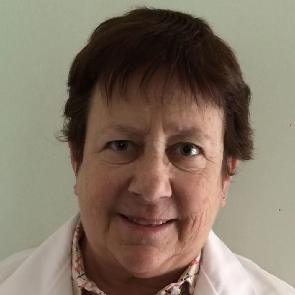 Dr. Laurie Botie, MD - Framingham, MA - Addiction Medicine