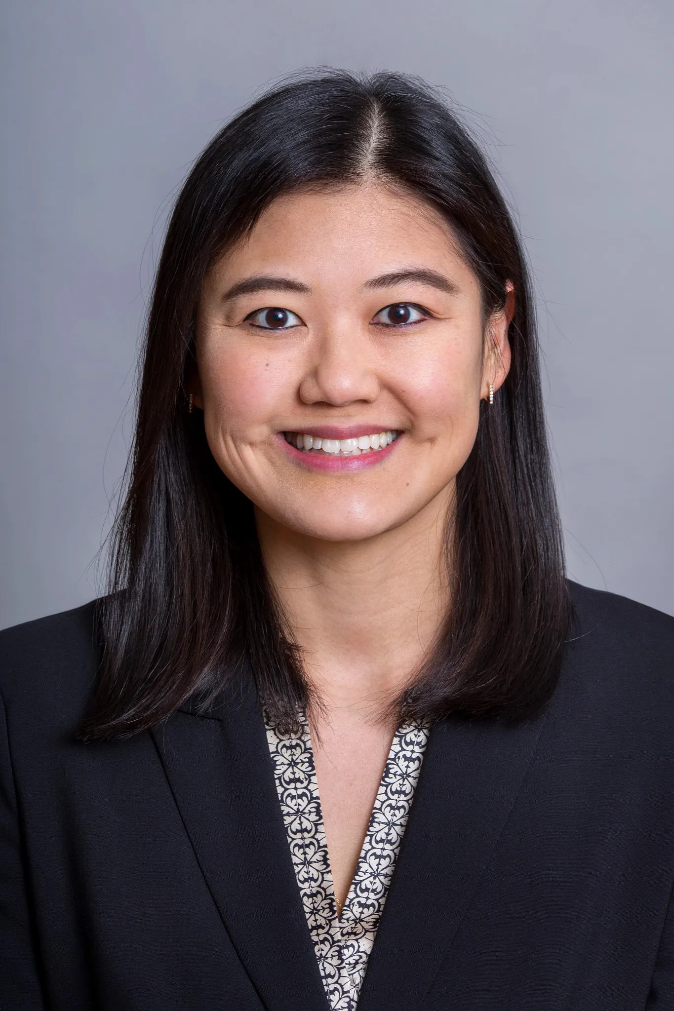 Dr. Carol Li - Cincinnati, OH - Otolaryngology-Head & Neck Surgery, Otolaryngology-Head And Neck Surgery