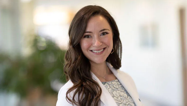 Dr. Kathryn Emily Harvey-Feldewerth - Ballwin, MO - Internal Medicine