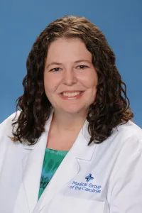 Dr. Hallie Pobanz, DO - Spartanburg, SC - Internal Medicine