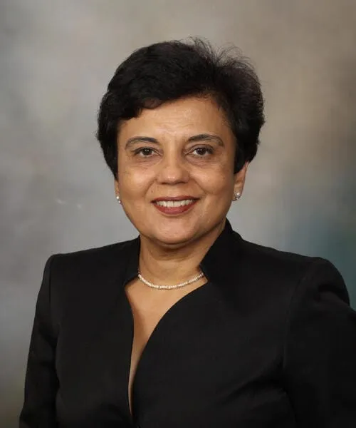 Dr. Manju Kalra, MD - Rochester, MN - Vascular Surgery, Surgery