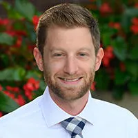 Dr. Aaron Mang, DO - Cumberland, IN - Family Medicine