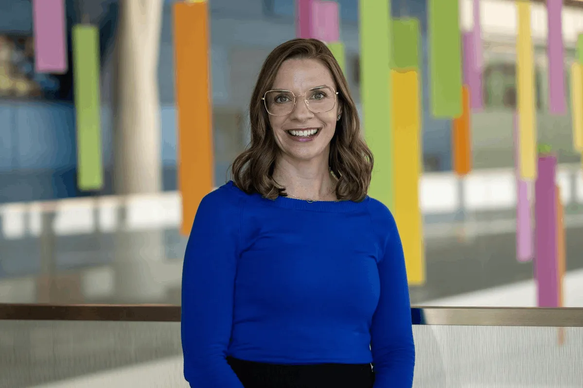 Dr. Julie Dillard - Akron, OH - Neonatology, Internist/pediatrician, Neonatologist