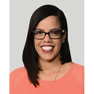 Dr. Loida Enid Deynes-Roldan, MD - Sun City Center, FL - Internal Medicine