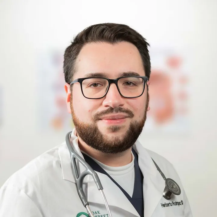 Dr. Heriberto Rodriguez, MD - Chicago, IL - Family Medicine