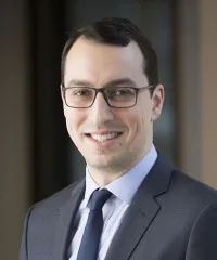 Dr. Enrico Castellucci, MD - Bronx, NY - Pulmonology, Internal Medicine, Oncology