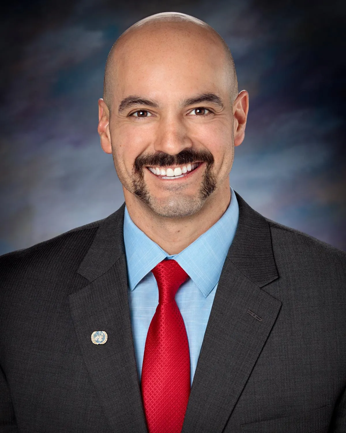 Dr. Roberto Joaquin Fernandez, MD