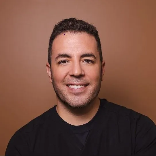 Dr. Julio A Sixto, DDS