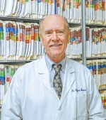 Dr. Dr. Clifford L Kearns, DC